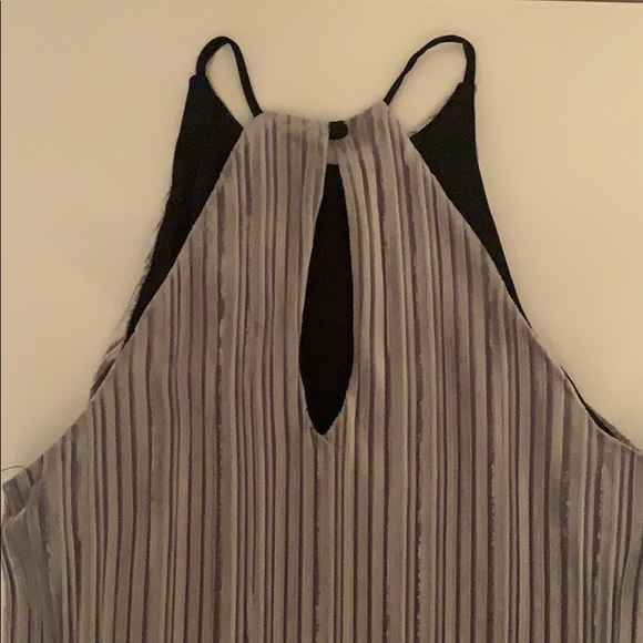 Urban outfitters grey top - Picture 2 of 3